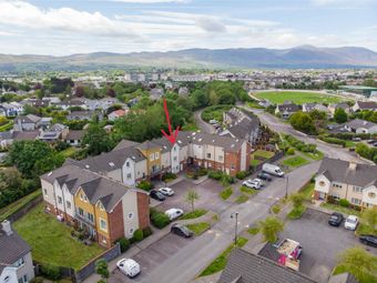 9 Brook Lodge House, Oakview Village, Tralee, Co. Kerry