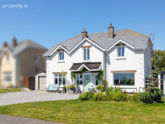 4 Blakesglen Upper, Curracloe, Co. Wexford - Image 2