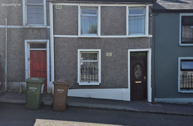 6 Grandview Place, Old Youghal Road, Dillons Cross, Co. Cork - Click to view photos