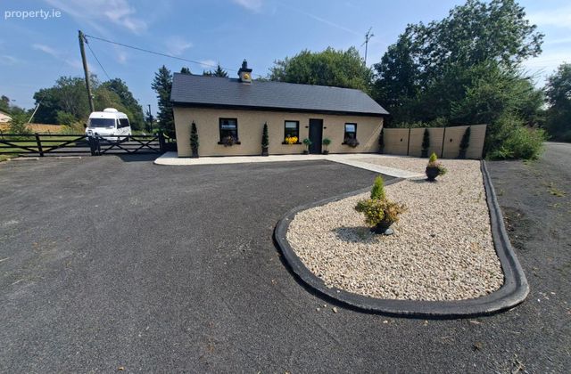 Arva Road, Ballinagh, Co. Cavan - Click to view photos