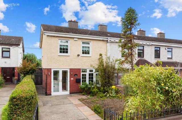 15 Johnstown Gardens, Finglas East, Dublin 11, Dublin 11 - Click to view photos