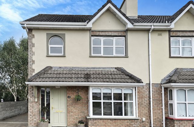19 Dun Na Ri, Ennis, Co Clare, Ennis, Co. Clare - Click to view photos