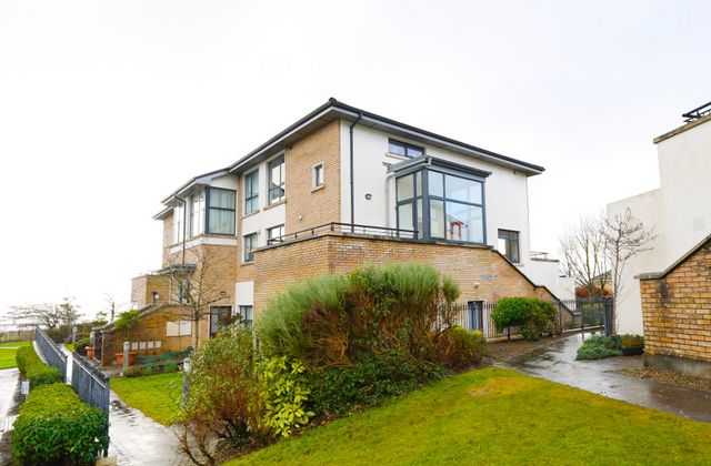 220, Boreann Bheag, Roscam, Co. Galway - Click to view photos