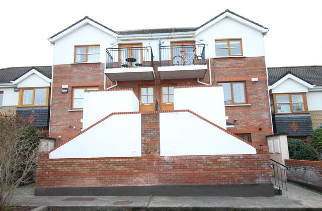 10 Belfry Lawn, Citywest, Citywest, Co. Dublin - Click to view photos