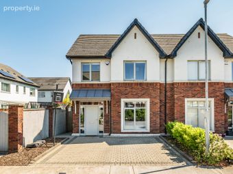 7 The Stables, Castle Farm, Naas, Co. Kildare - Image 2