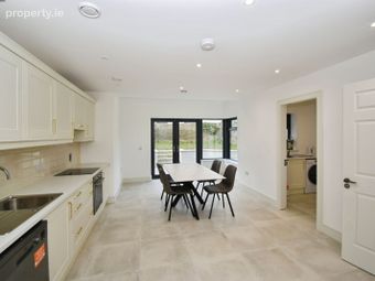 2a Cedar Grove, Bishopstown, Wilton, Co. Cork