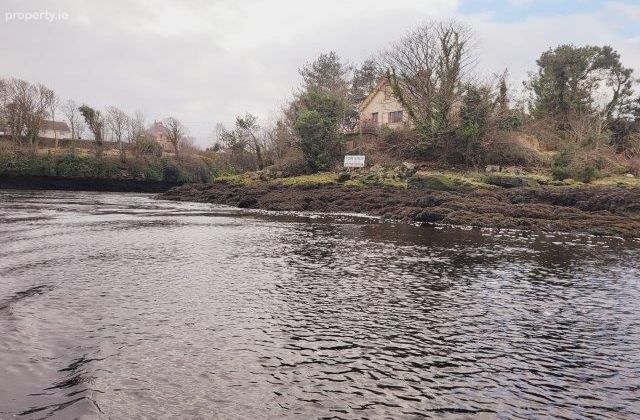 Inis Saimer, Ballyshannon, Co. Donegal - Click to view photos