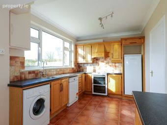 30 Glenard Crescent, Salthill, Salthill, Co. Galway - Image 5