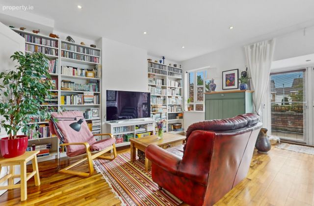 56 Latchford Square, Dublin 15 - Click to view photos