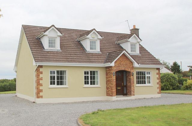 Mohia Lane, Killurin, Tullamore, Co. Offaly - Click to view photos