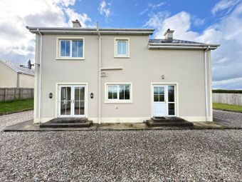 2 Alt Crescent, Castlefin, Co. Donegal - Image 4