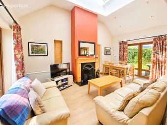 4 Sneem Leisure Village, Seaview, Sneem, Co. Kerry - Image 2