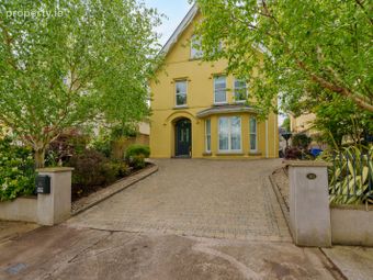 30 Lindville, Blackrock, Co. Cork - Image 2