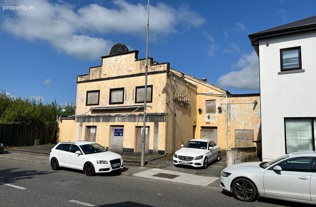Clare Street, Ballyhaunis, Co. Mayo - Click to view photos