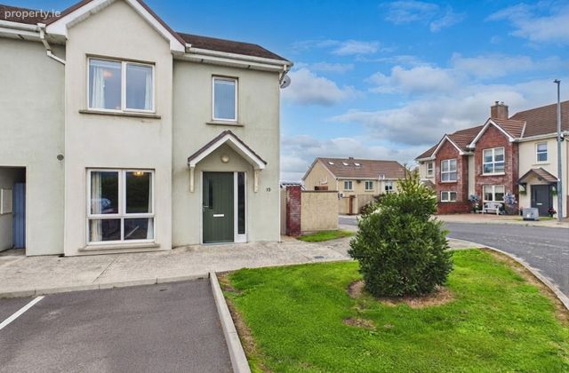 15 Mountfield, Tramore, Tramore, Co. Waterford - Click to view photos