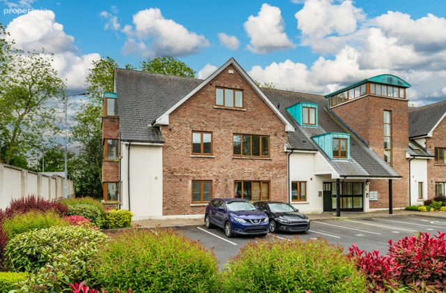 18 Ornamental Gardens, Oldtown Demesne, Naas, Co Kildare, Naas, Co. Kildare - Click to view photos