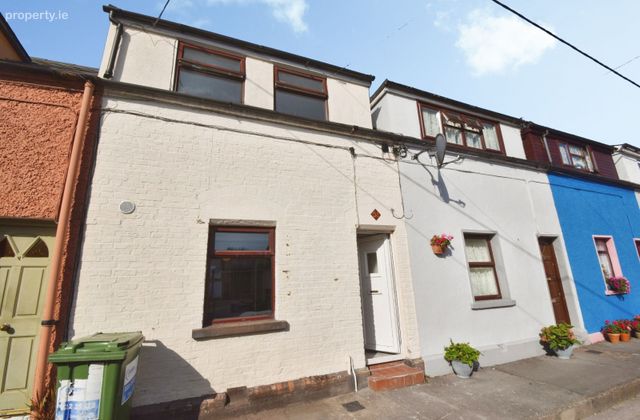 51 Hibernian Buildings, Albert Road, Cork City Centre, Co. Cork - Click to view photos