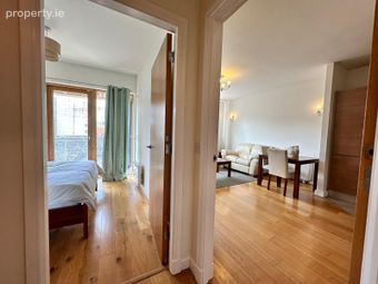 Apartment 12, Hyde Court, Dublin 2 - Image 2
