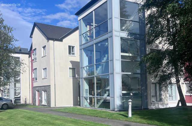 Spencer Manor, Castlebar, Co. Mayo - Click to view photos