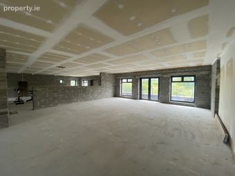First Floor Unit, Tesco Shopping Centre, Castlepollard, Co. Westmeath