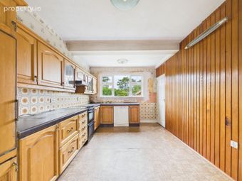 13 Riverview Estate, Glasheen, Co. Cork - Image 5