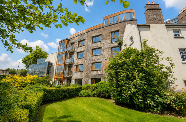 Apartment 252 Fairbairn House, Islandbridge, Co. Dublin, Islandbridge, Dublin 8 - Click to view photos