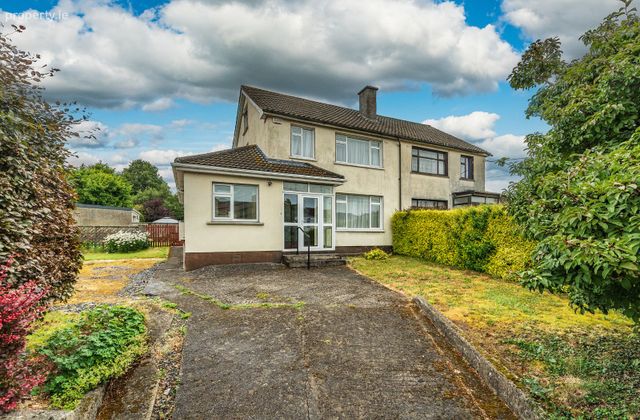 1 Elm Park, Kildare, Kildare, Co. Kildare - Click to view photos