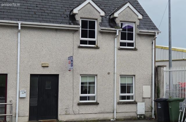2 Dublin Road, Kingscourt, Co. Cavan - Click to view photos