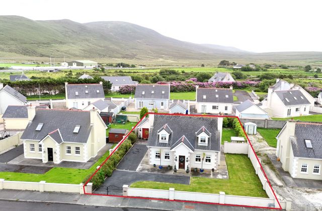 3 Barcoon, Bangor Erris, Co. Mayo - Click to view photos