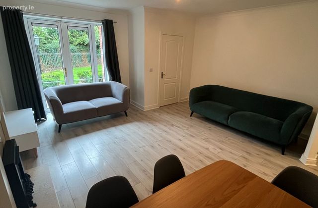 2 Bed Apartment, Summerseat Court, Main Street, Clonee, Co. Meath - Click to view photos