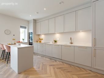 16 Sandymount Castle Court, Sandymount, Dublin 4 - Image 2
