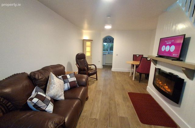Cregmore, Cregmore, Co. Galway - Click to view photos
