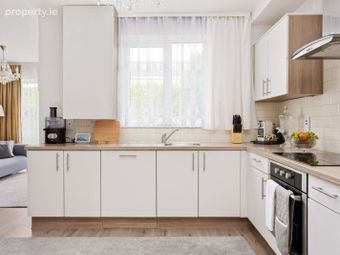9 Hansted Grove, Lucan, Co. Dublin - Image 3