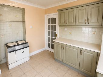 Bloomswood, 18 Hazelgrove, Ruan, Barefield, Co. Clare - Image 5
