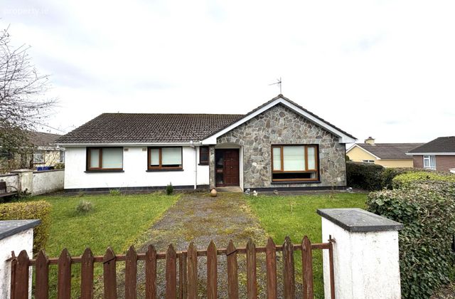 21 Forest View, Boyle, Co. Roscommon - Click to view photos