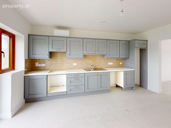 61 Macregol Pairc, Birr, Co. Offaly - Image 2