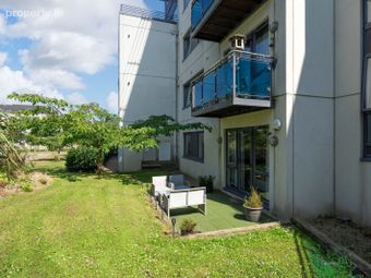 1 Carleton House, Brennanstown Square, Cabinteely, Dublin 18 - Image 3