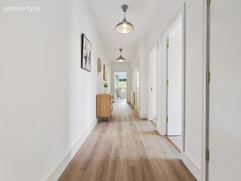 Apartment 10, Suttonfield Court, Suttonfield Park, Carrickmines, Dublin 18 - Image 2