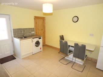 19 Maryville, Main Street, Ballinacurra, Ballynacorra, Co. Cork - Image 4