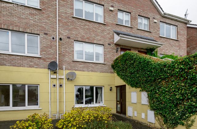 95 Moulden Bridge, Ratoath, Co. Meath - Click to view photos