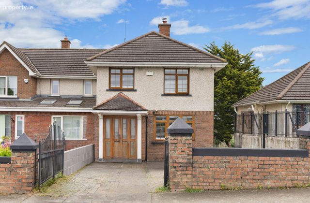 40 Ballyogan Court, Dublin 18, Carrickmines, Dublin 18 - Click to view photos