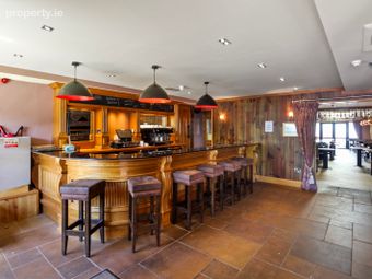 18/19 New Square, Mitchelstown, Co. Cork, Mitchelstown, Co. Cork - Image 3