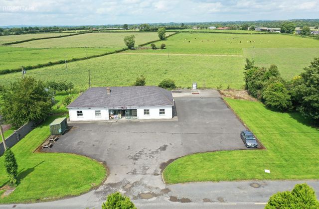 Gibbstown, Navan, Co. Meath - Click to view photos