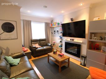 4 Castlegrange Park, Clonee, Dublin 15 - Image 2