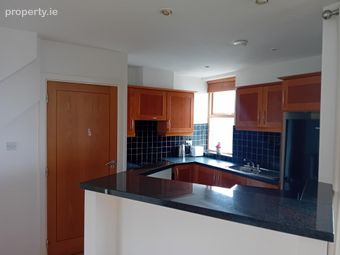23 Crescent Court, Father Griffin Road, Galway City Centre, Galway City Centre, Co. Galway - Image 2