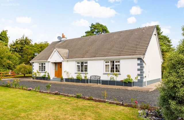 Ticknevin, Carbury, Co. Kildare - Click to view photos