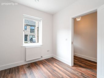 Woodbrook Grove, Dublin Road, Shankill, Dublin 18 - Image 4