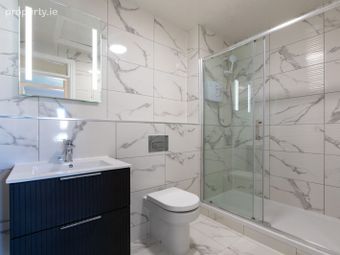 Apartment 48, Trinity Square, Dublin 2 - Image 5
