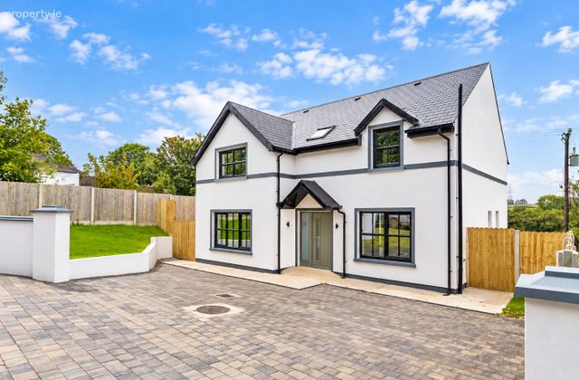 Careystown, Whitegate, Midleton, Co. Cork - Click to view photos