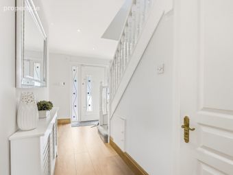 32 Castaheany, Dublin 15 - Image 4